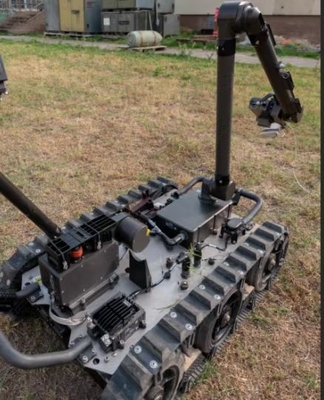 Patlayıcı Mühimmat İmha Eod Robot Askeri, Mobil Gövde ve Kontrol Sistemini İçerir